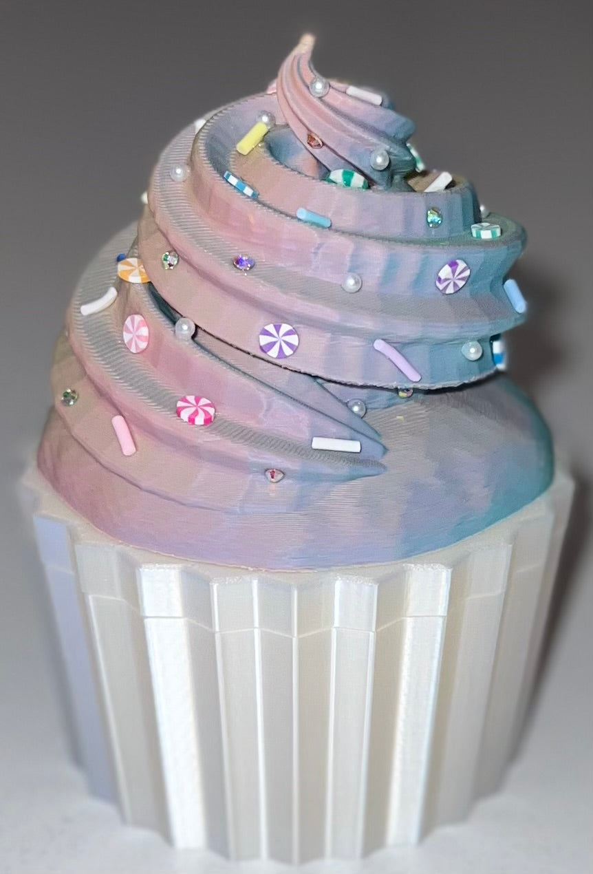 Chromatwirl Birthday Cupcake